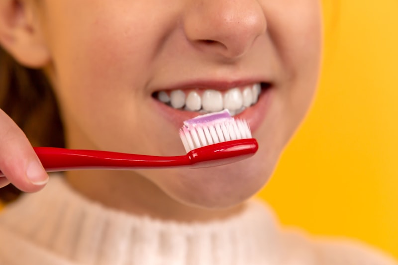 Diş Eti Kekik: Diş Eti Sağlığı İçin Kekik Kullanımı Nasıl Olmalı? 